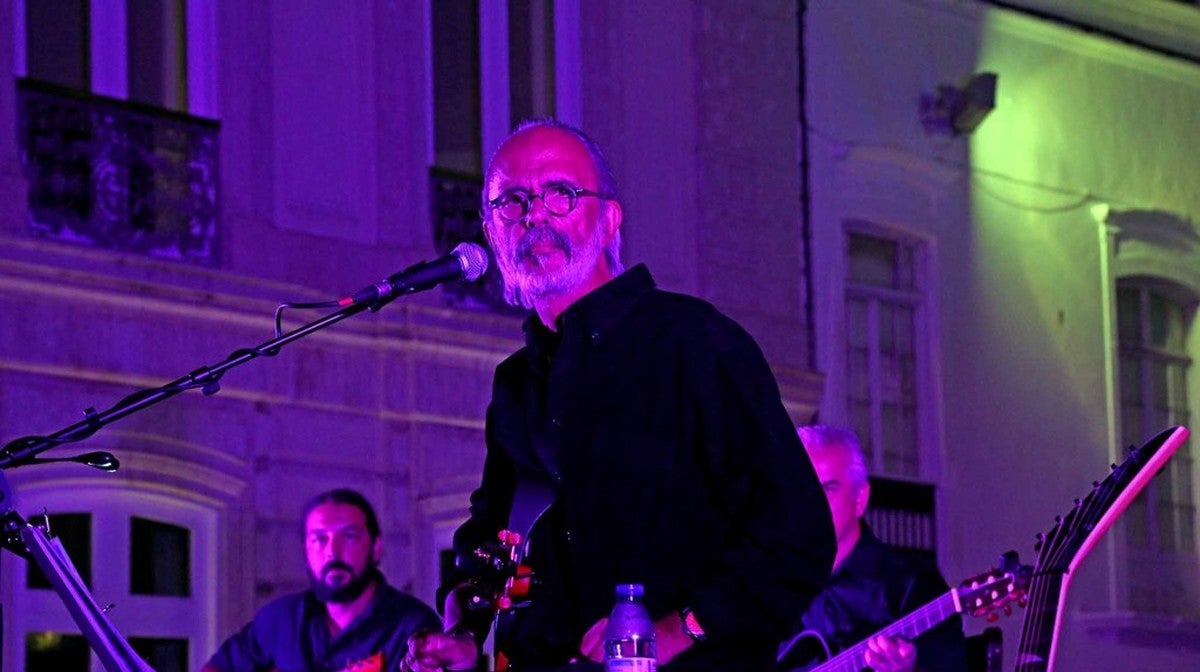 Play - Luís Alberto Bettencourt em Concerto nas Noites de Verão