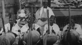 Imagem de Tocadores de Cor� da Guin�