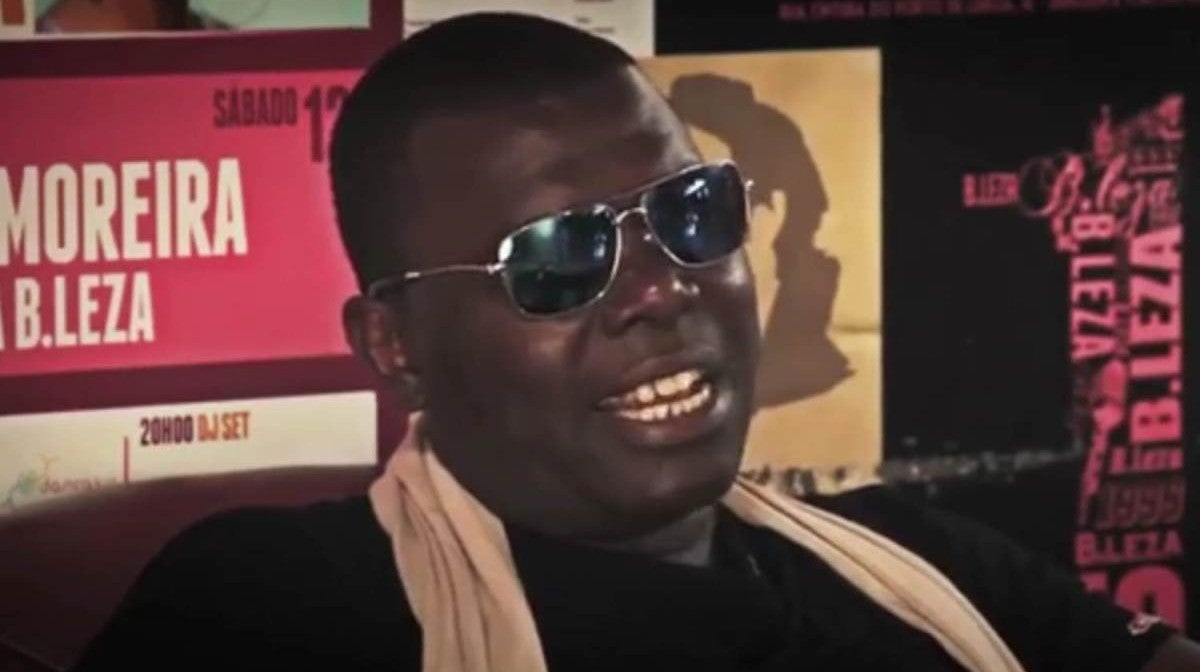 Play - Tonecas Prazeres, no B. Leza