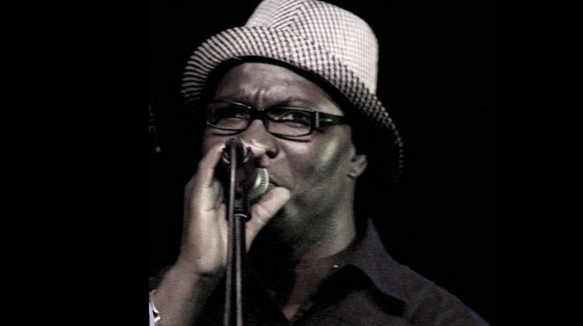 Play - Rui Sangará ao Vivo no B.Leza