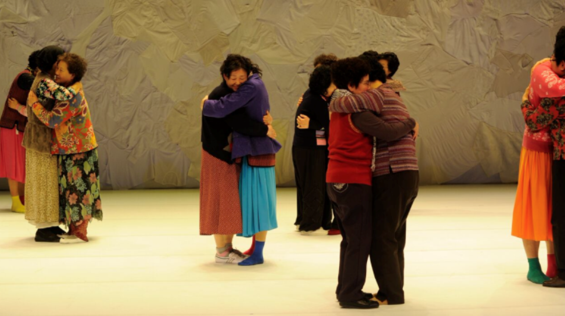 Eun-Me Ahn No Teatro Rivoli - Dancing Grandmothers