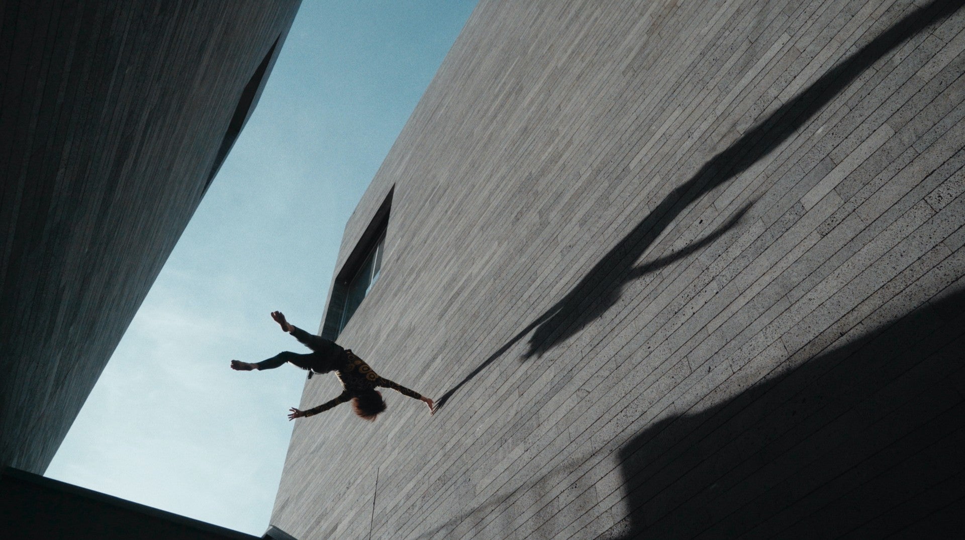 Play - Body-Buildings