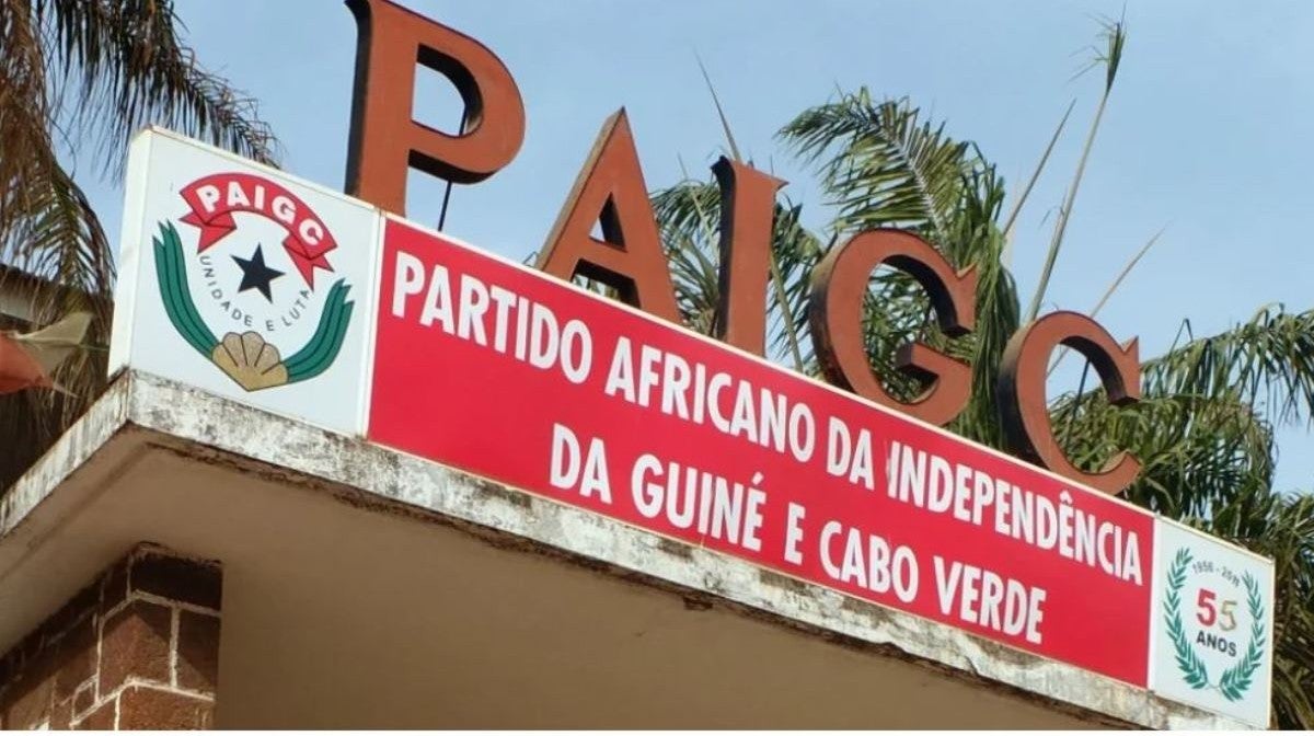 Invaso  Sede e Adiamento do Congresso do PAIGC na Guin-Bissau