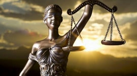 Imagem de Topo da Justia Angolana Sob Investigao