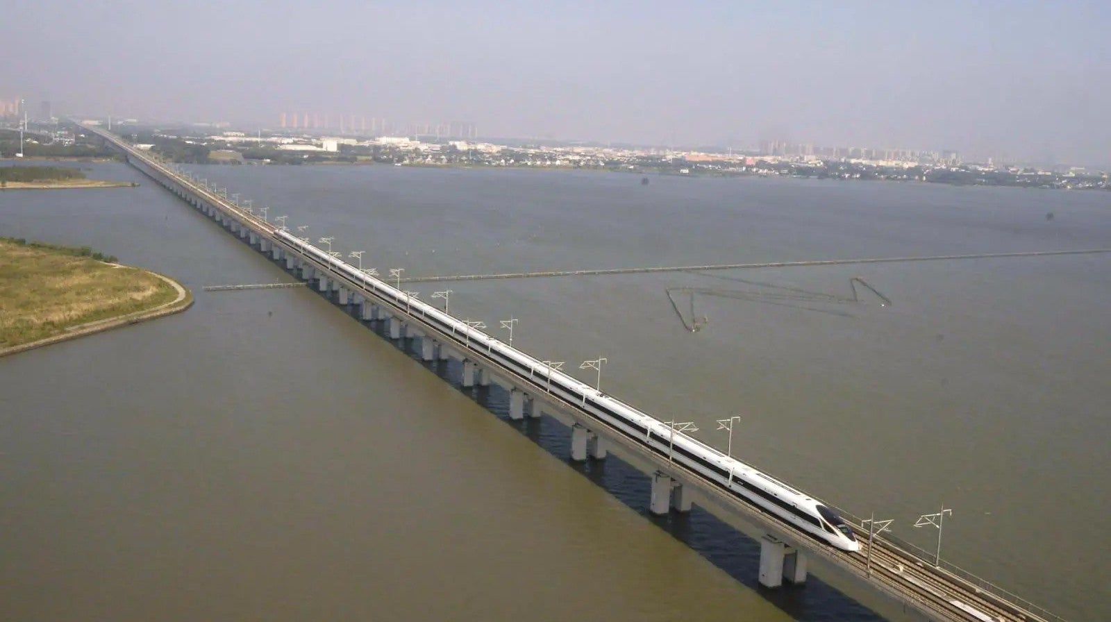 Imagem de Pela China de Comboio