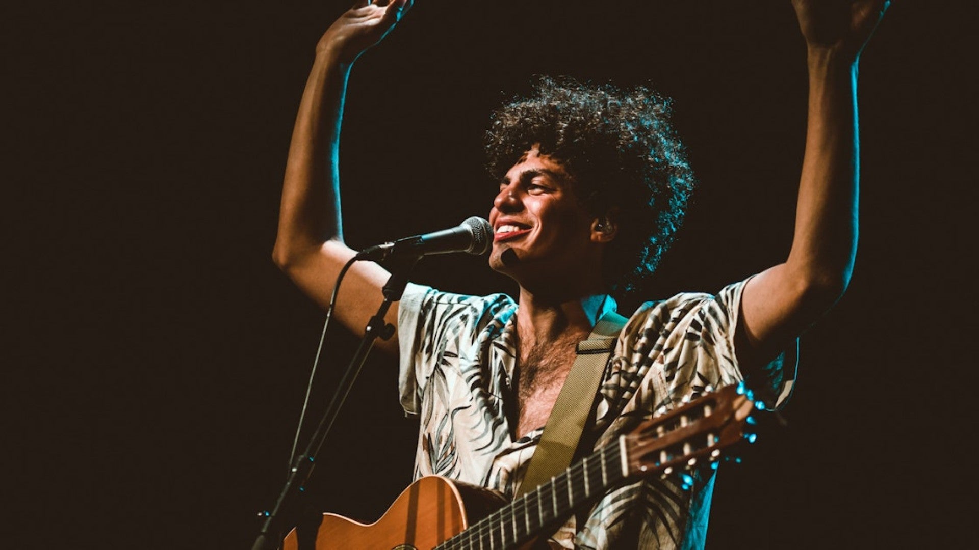 Play - Leo Middea a Solo