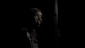 Imagem do Programa / Episiódio - As Noites Ainda Cheiram a Pólvora