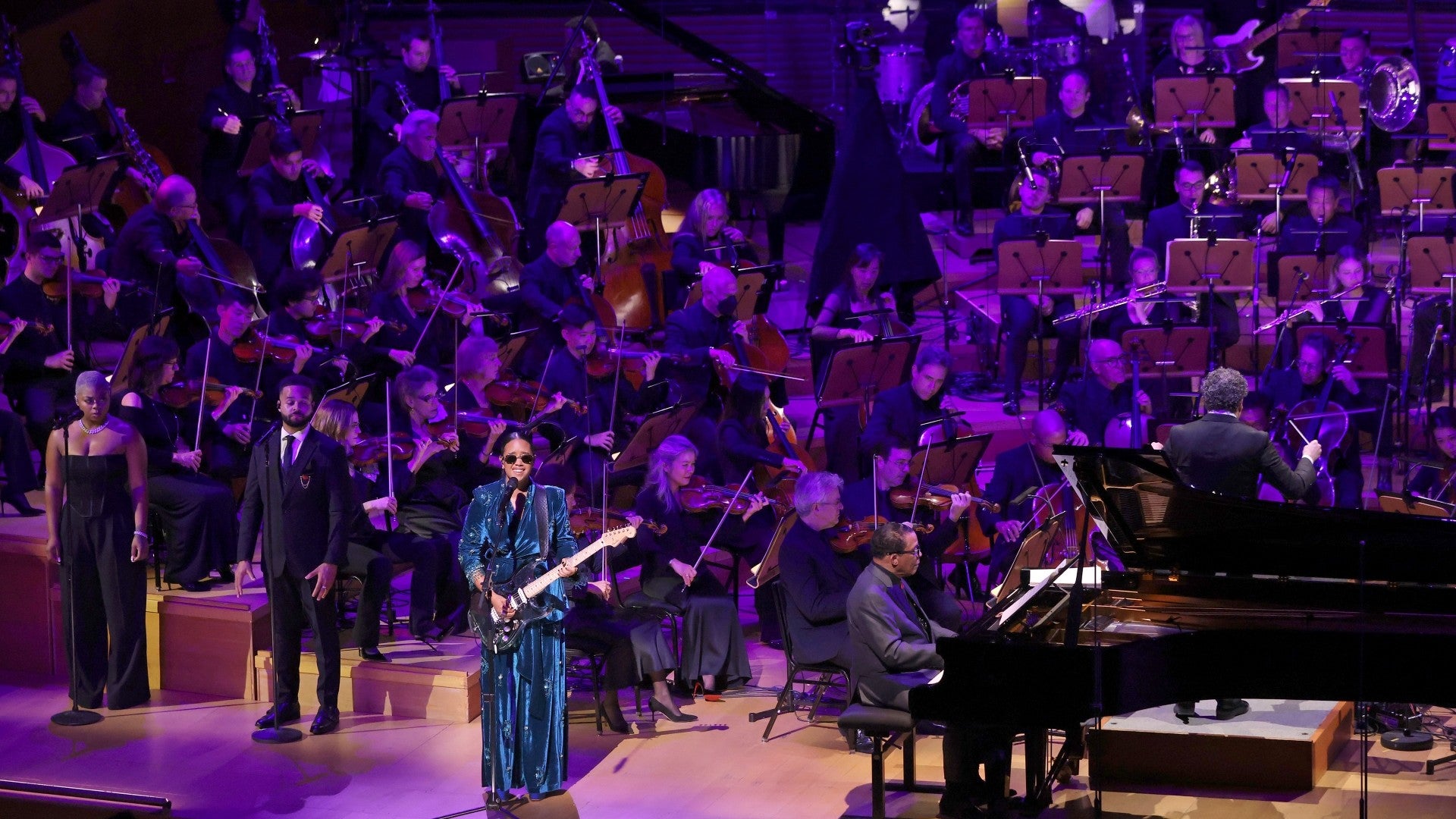 Play - A Filarmónica de LA Celebra Frank Genry