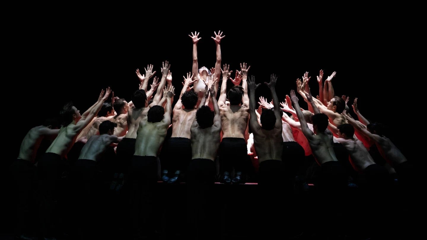 Play - Tributo a Maurice Béjart pela Ópera de Paris