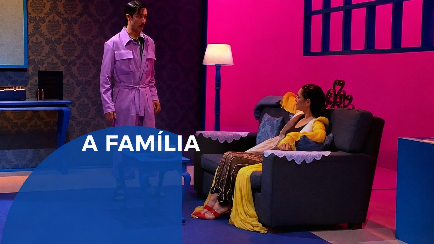Play - A Família