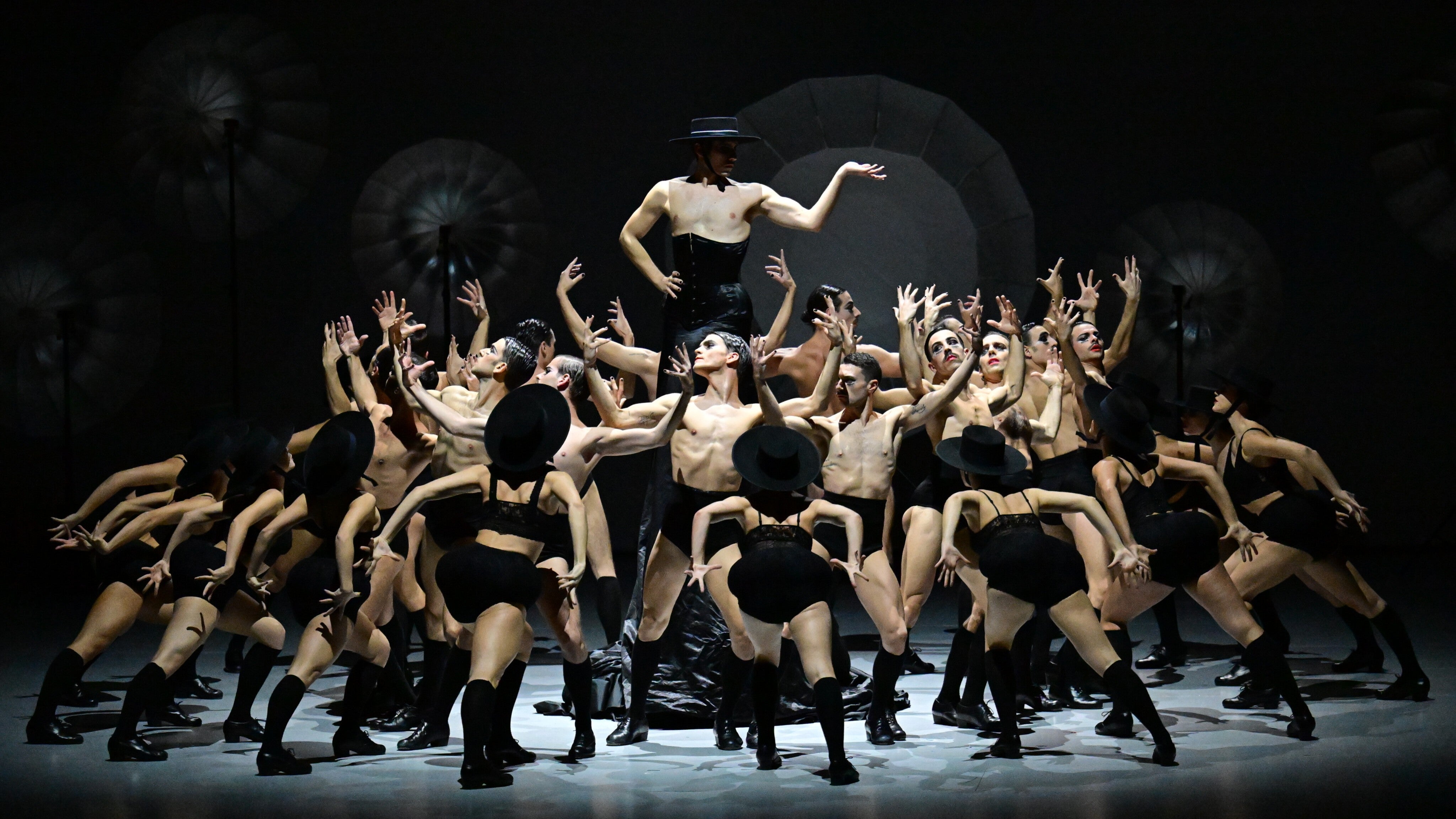 Play - Afanador de Marcos Morau