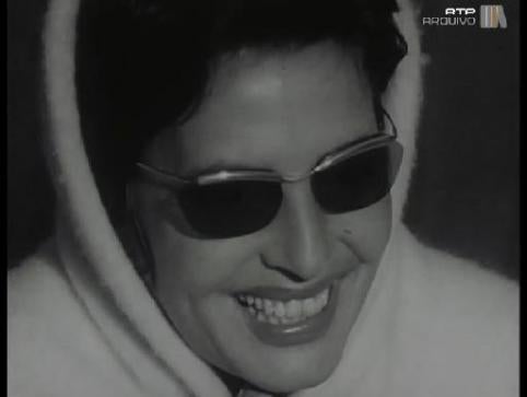 Amália Rodrigues Regressa a Portugal depois de Tournée no Brasil