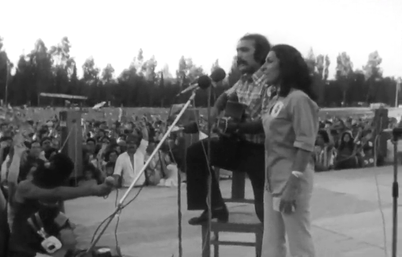 Emigrantes: Vieram ver, levarão o seu país novo e livre