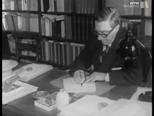 Entrevista a Vitorino Nemésio II