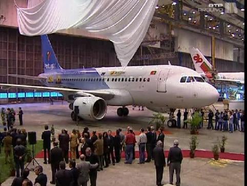 Eusébio Apadrinha Avião da TAP