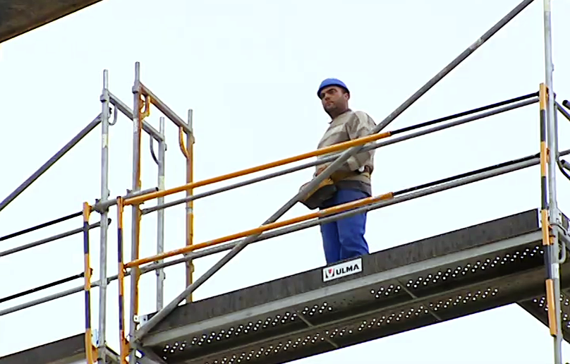 Quando Por Cá Não Há Nada