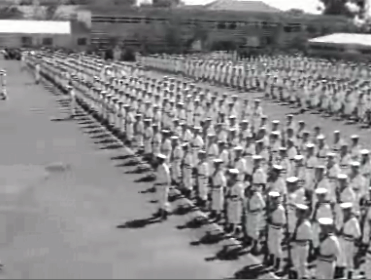 Juramento de bandeira de novos marinheiros