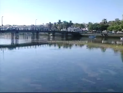 Antiga, bonita e famosa