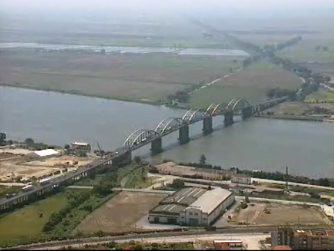 Quem disser que a barca pende…