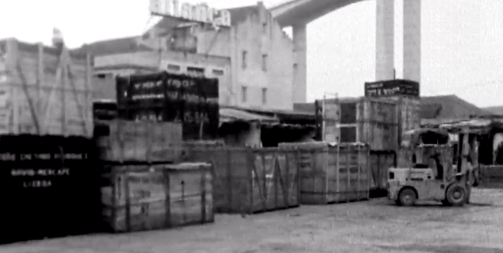 Caixotes de retornados em Lisboa