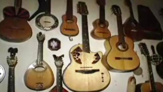 O Homem dos Mil  Instrumentos