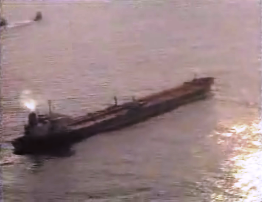 Marinha Portuguesa supervisiona rota de petroleiro acidentado