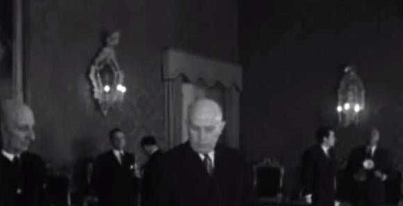 Américo Tomás recebe cumprimentos de Ano Novo