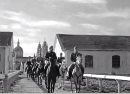 Exercícios da cavalaria da Escola Prática de Infantaria