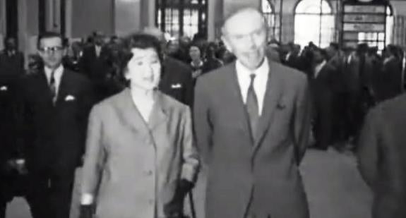 Partida de Alec Douglas-Home para Madrid