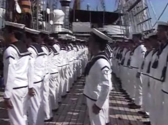 Cerimónia de transferência do comando de navio da Armada Sagres