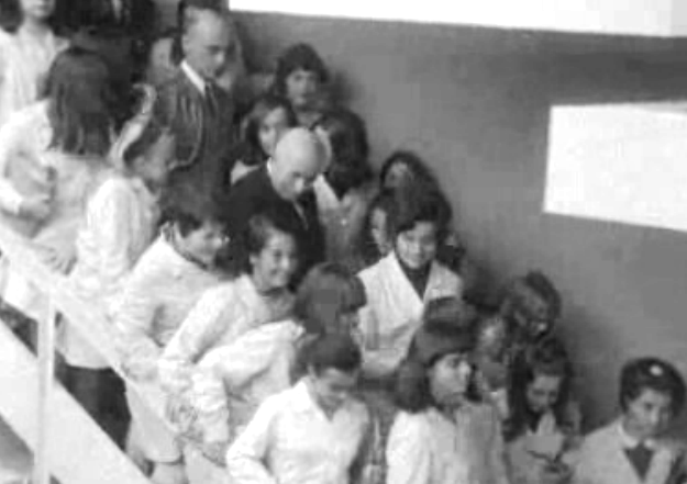 Américo Tomás visita o Liceu de Cascais