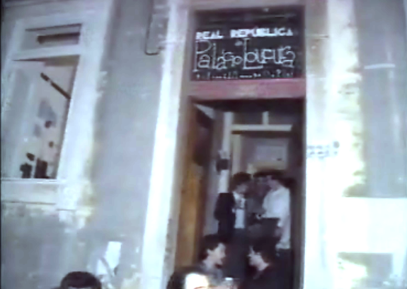 República Palácio da Loucura em festa