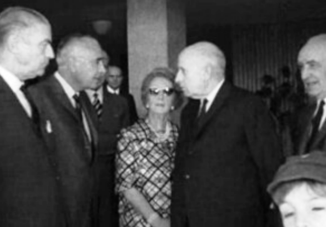 Salazar internado na Casa de Saúde da Cruz Vermelha