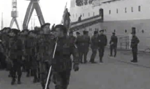 Tropas Embarcam para o Ultramar