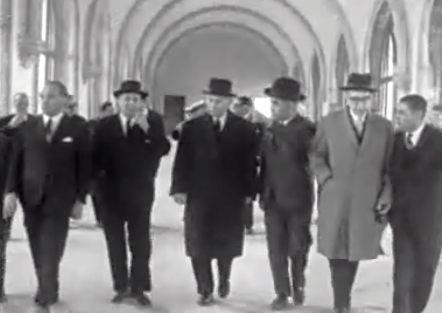 Américo Tomás visita as futuras instalações do Museu da Marinha