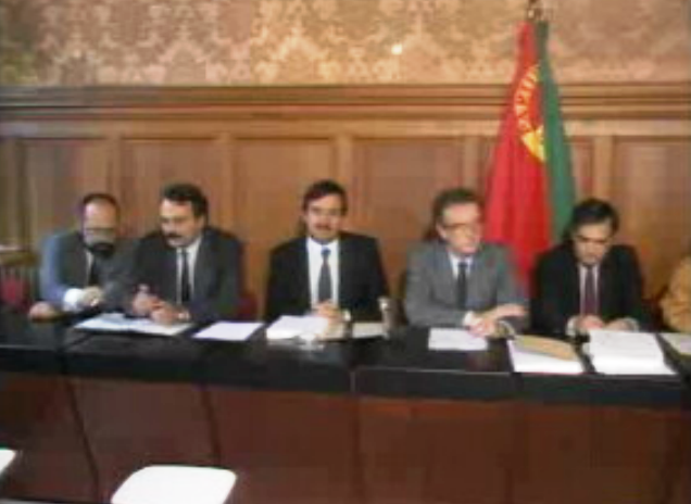 PS apresenta projectos-lei alternativos a proposta do Governo sobre o IRS-IRC