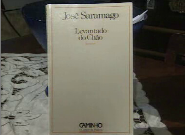 Livro “Levantado do Chão”