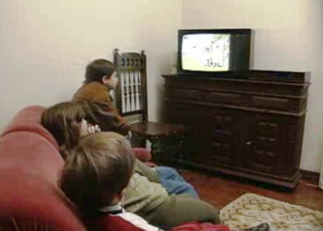 Reportagem sobre o fascínio da televisão