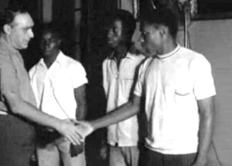 Balantas despedem-se do General António de Spínola