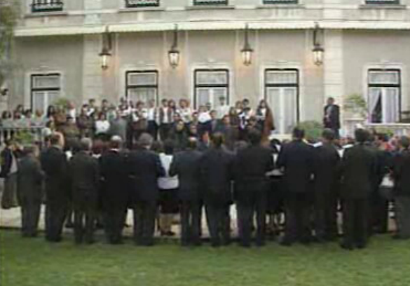 Cantar das Janeiras a António Guterres