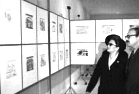 Exposição de arte infantil sobre o Natal