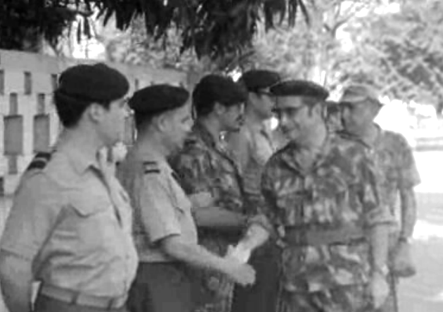 General Costa Gomes visita aquartelamentos militares na Guiné Bissau