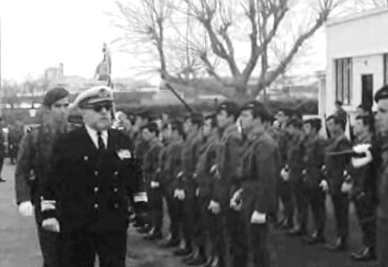 Juramento de bandeira no quartel da bateria de artilharia em Ponta Delgada