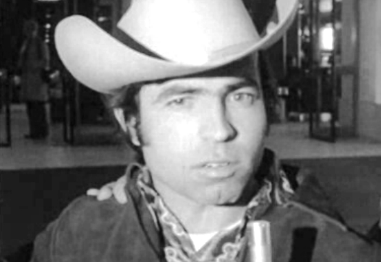 Óscar Rosmano comenta estadia no México