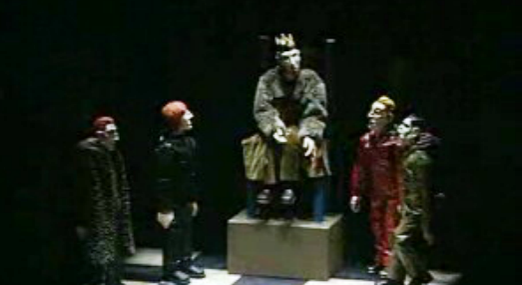 Macbeth em cena pelo teatro de Marionetas do Porto