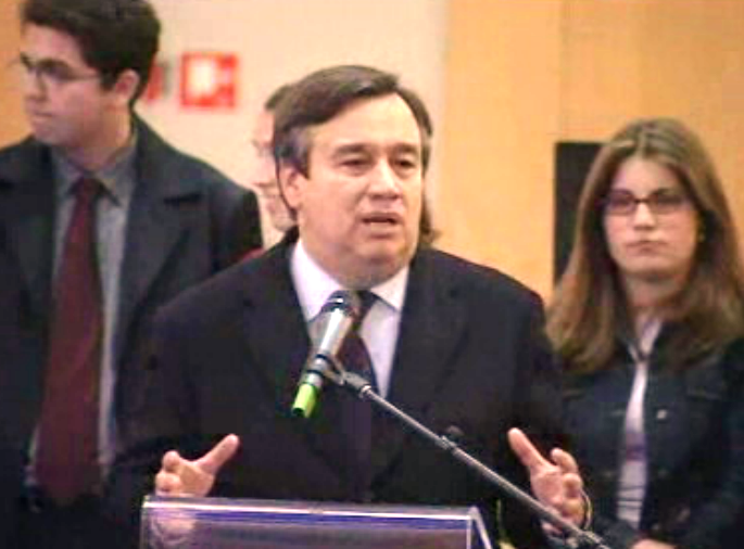 Governo apresenta plano contra a droga