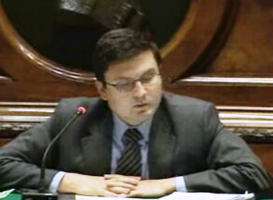 Oposição exige demissão no Governo