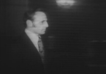 Frank Carlucci entrega credenciais a Costa Gomes