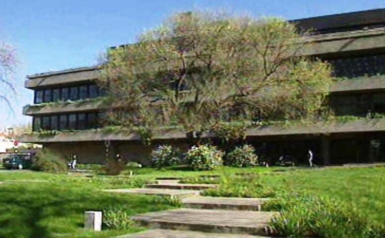 Uma Fundação, Dois Fundadores