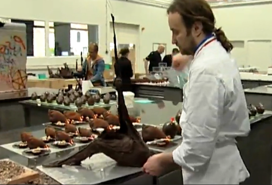 Escultor de chocolate